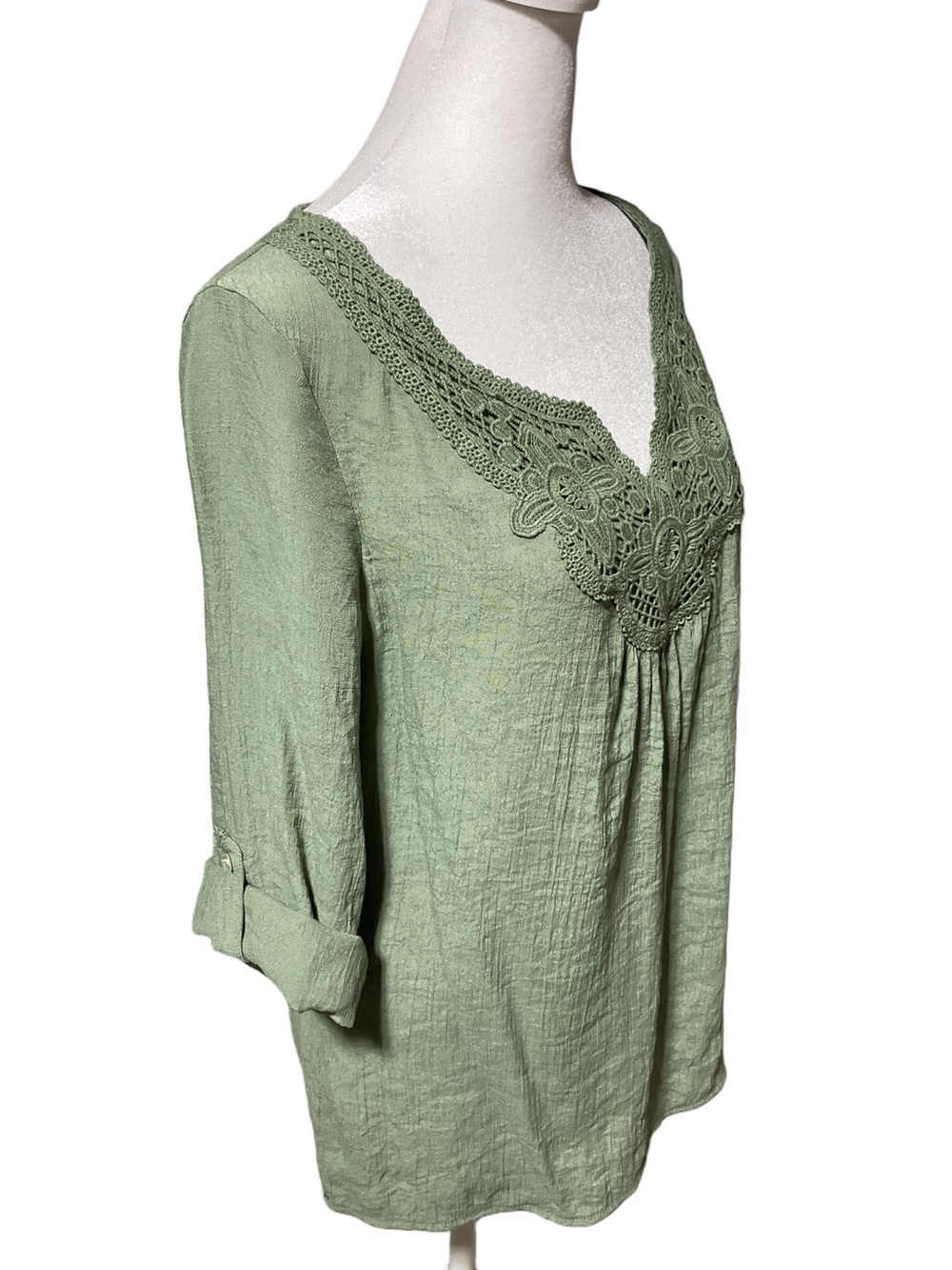 Como Blu Embroidered Blouse - Picture 5 of 10